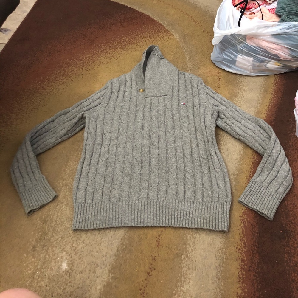Gray long sleeve sweater never worn